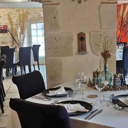 D'hotes Domaine De Beunes Oda ve Kahvaltı