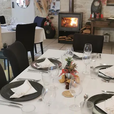 Bed & Breakfast D'hotes Domaine De Beunes