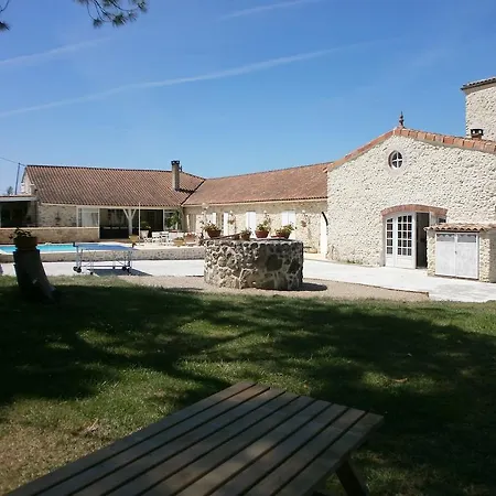 Bed & Breakfast D'hotes Domaine De Beunes 4*