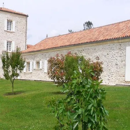 Bed & Breakfast D'hotes Domaine De Beunes