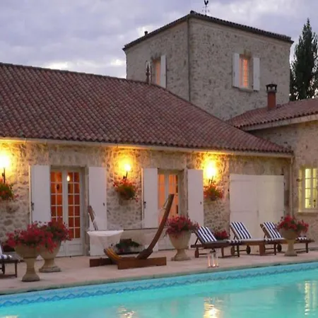 D'hôtes Domaine De Beunes Couette-café *