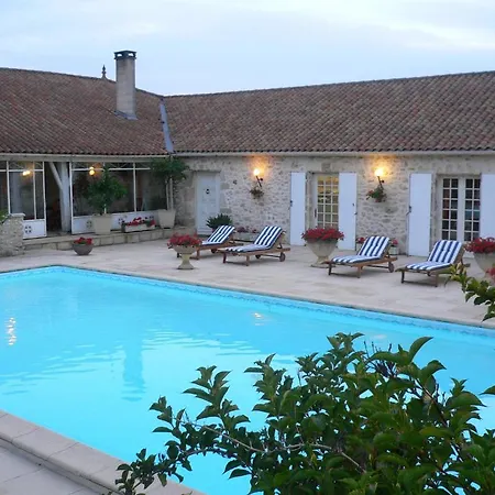 Bed & Breakfast D'hotes Domaine De Beunes